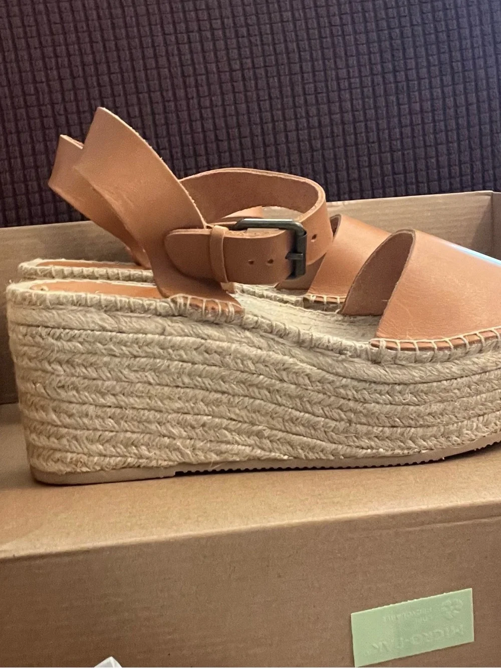 Soludos Nude Women’s Minorca High Platform Leather Sandal Box Label